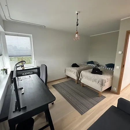 A Cozy Retreat - Sauna & Garden - 3bdr Parnamae