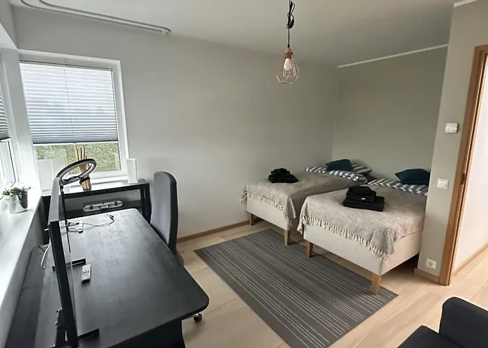 A Cozy Retreat - Sauna & Garden - 3bdr Parnamae